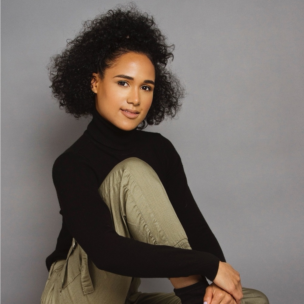 Meet your Posher, Julitza